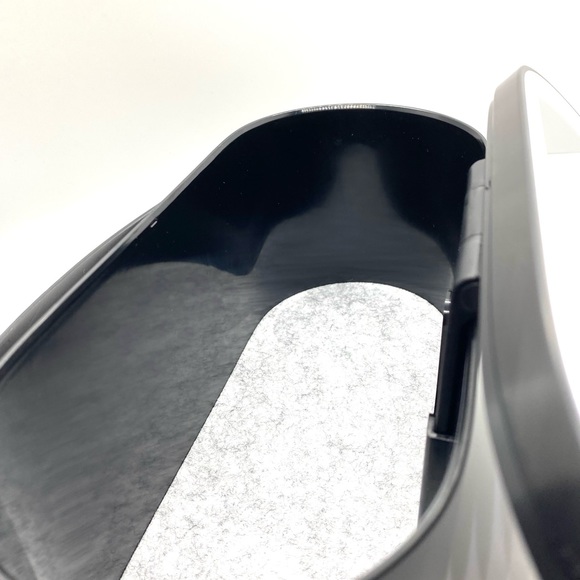 Buy One, Get One Free! New Makeup Case Organizer | Travel Box LED Mirror - Picture 6 of 8